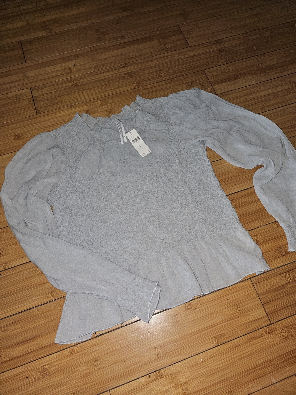 NWT Anthroplogie Smocked Ruffle Hem Long-Sleeve Top in Light Gray/Green - Picture 7 of 8